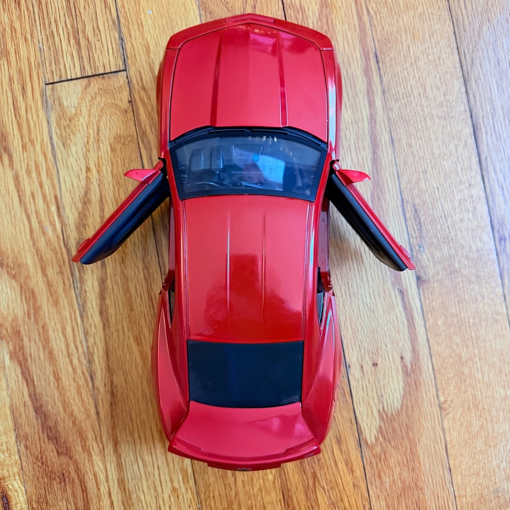 Chevrolet Camaro SS Diecast Model Car Red 1:18 Scale Opening Doors Trunk